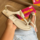 Sandália Moleca Detalhe Em Pedrarias